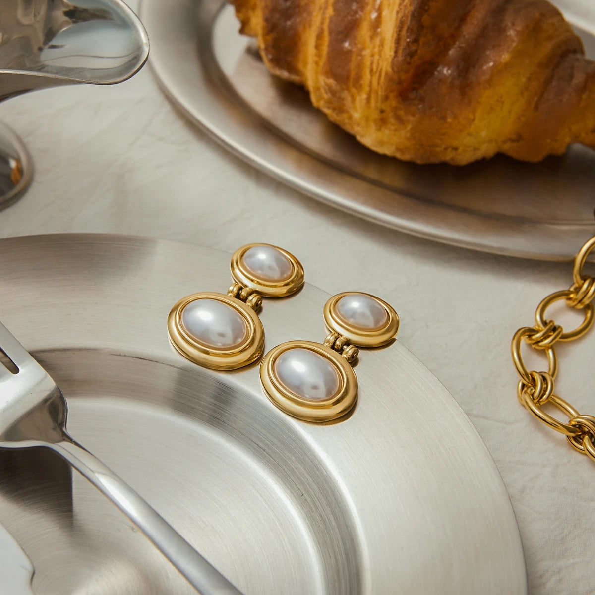 Perle Lumière Earrings