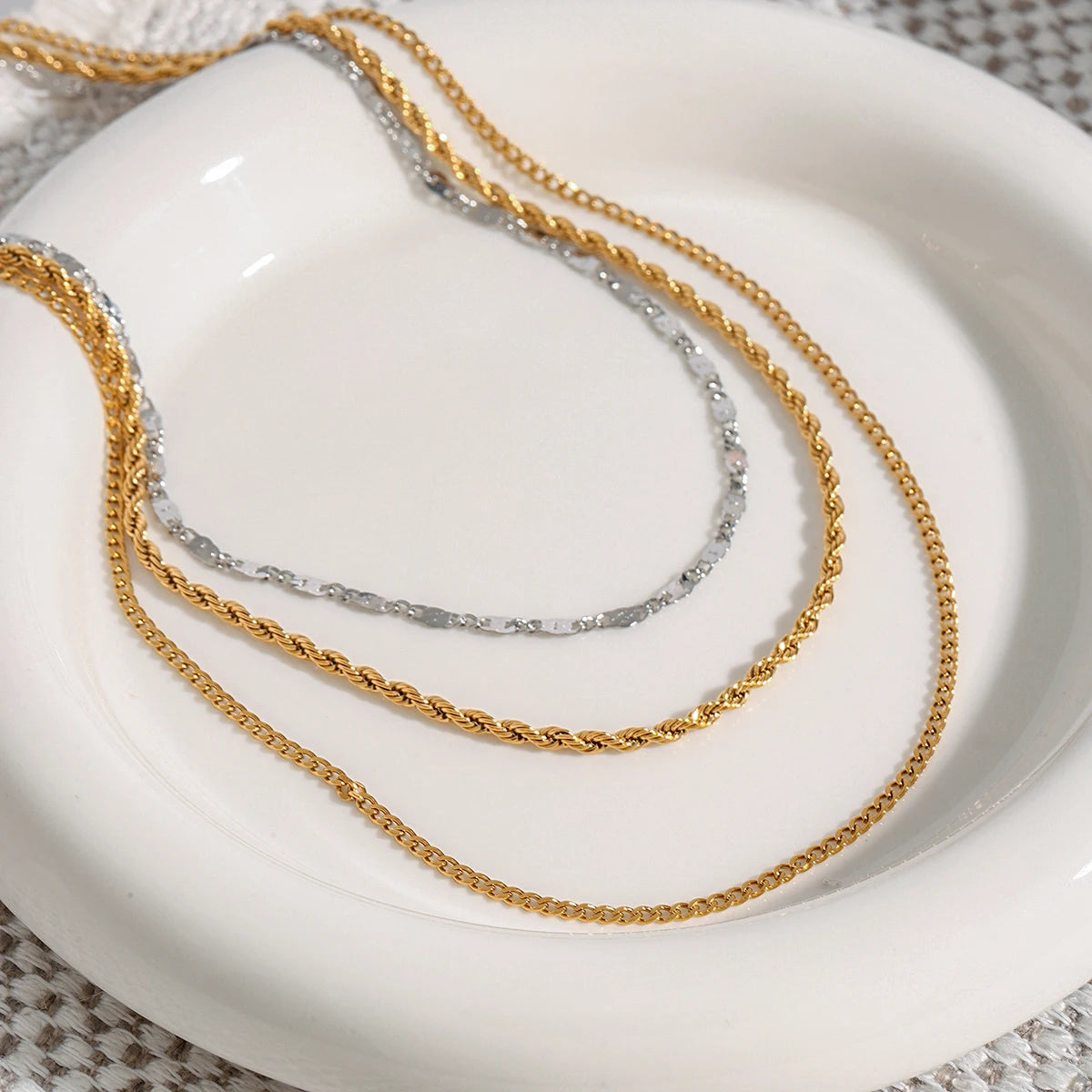 Cristallo Rosa Necklace