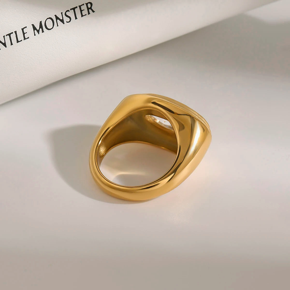 Éclat de Lune Ring