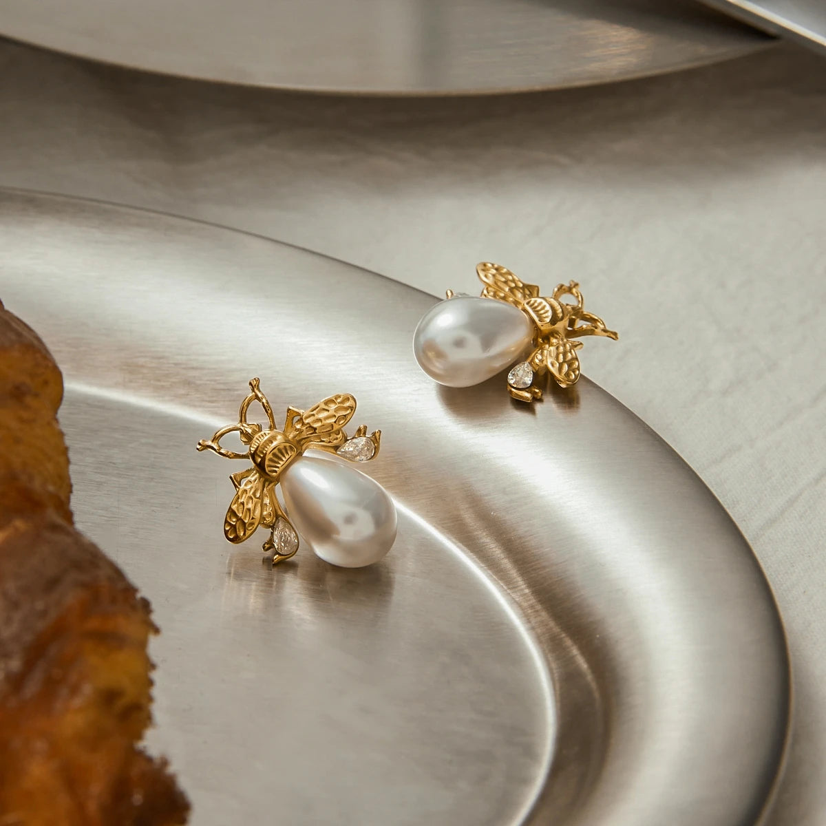 Perla Viva Earrings