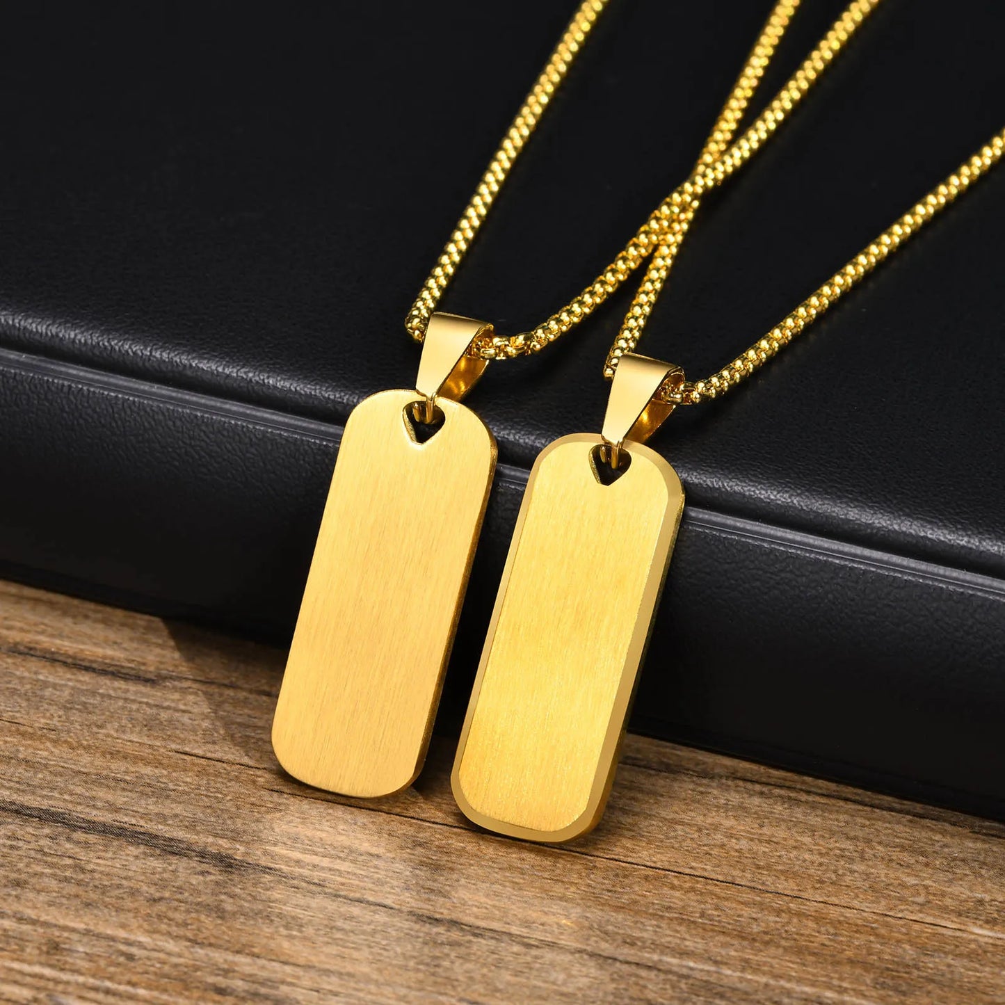 Aube Noire Necklace