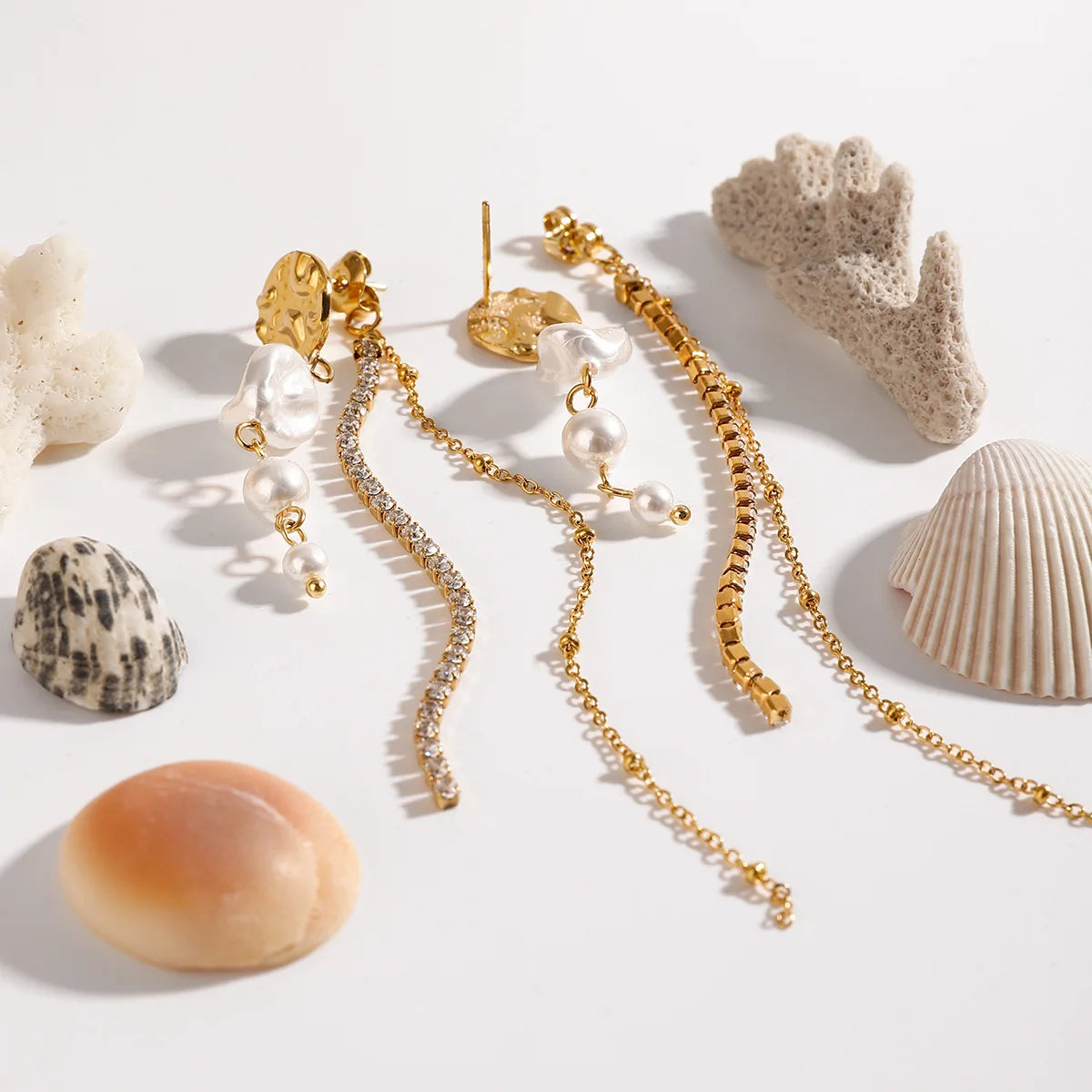 Lueur Divine Earrings