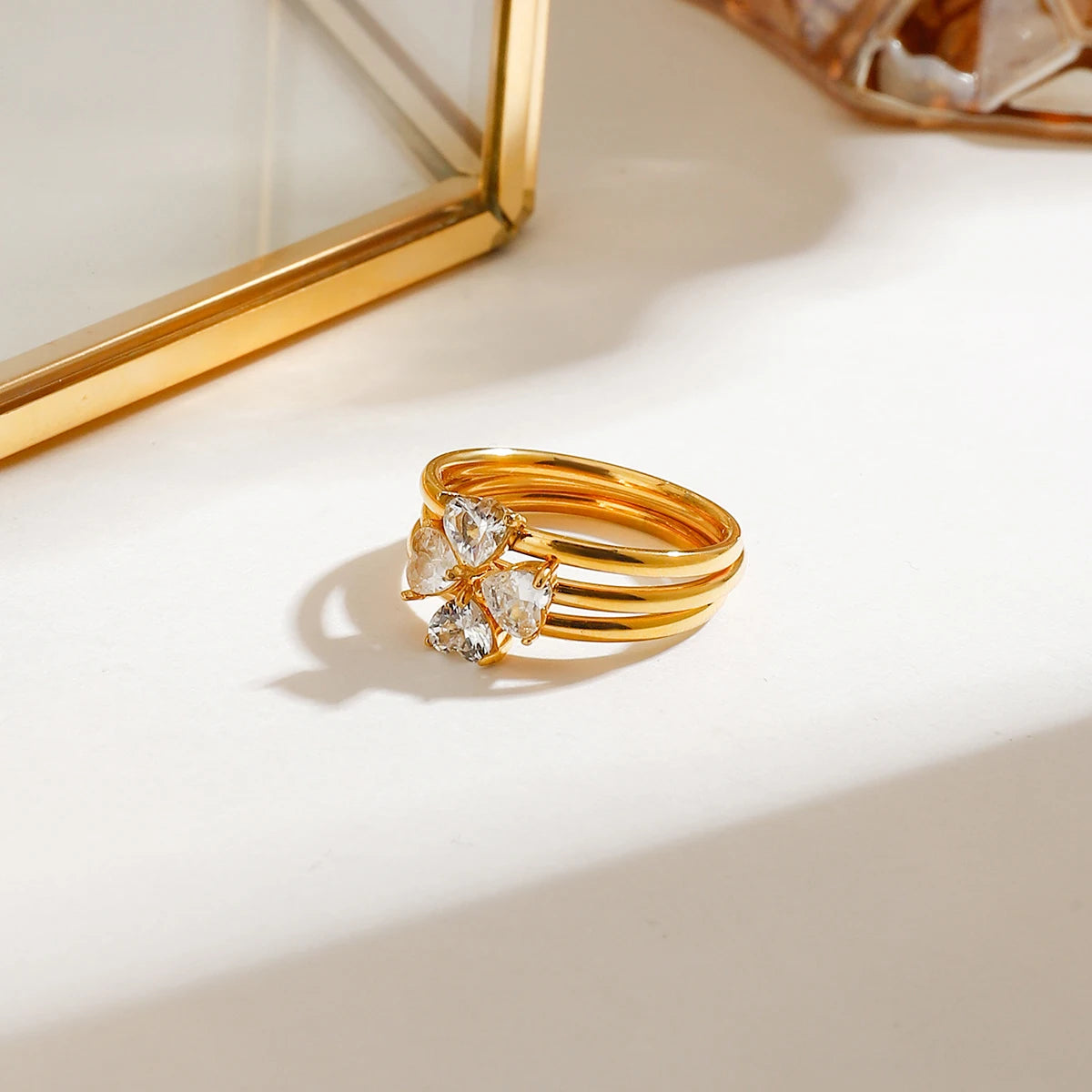 Brise de Satin Ring