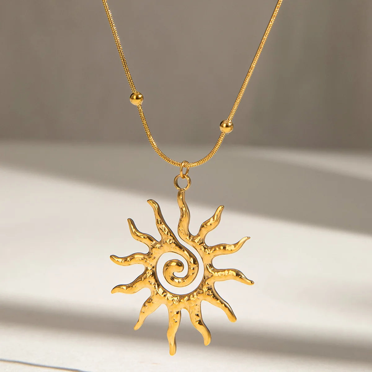 Brise de Velours Necklace