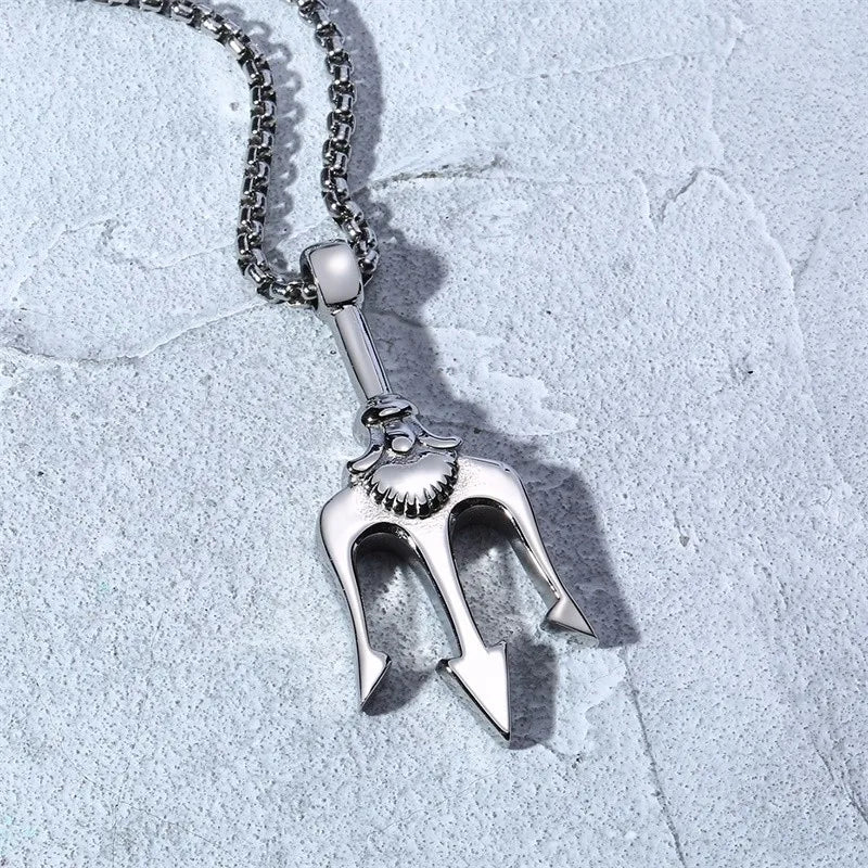 Ferro Nero Necklace