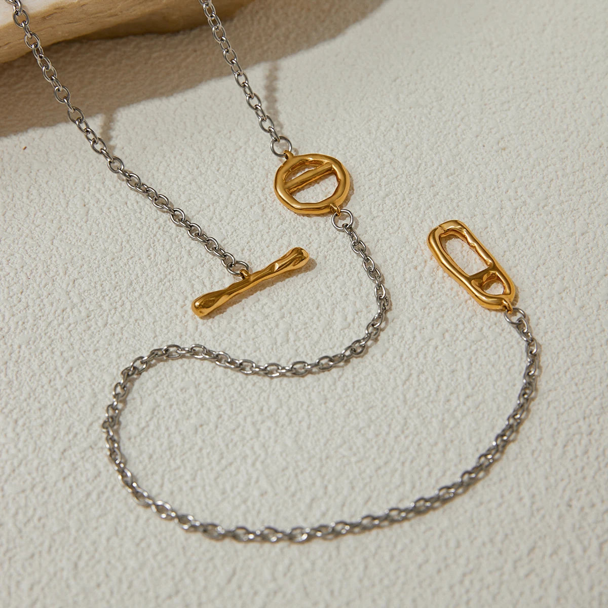 Chérie Élégance Necklace