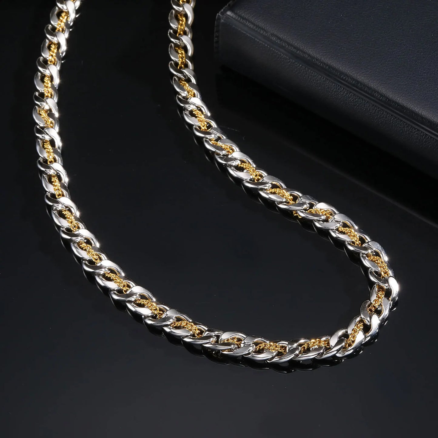 Tonnerre Doré Necklace
