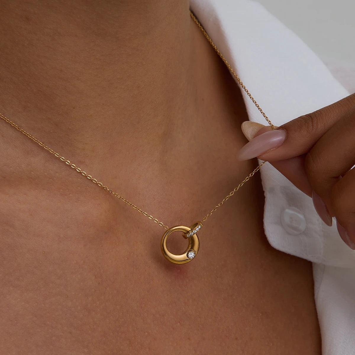 Nuit de Satin Necklace