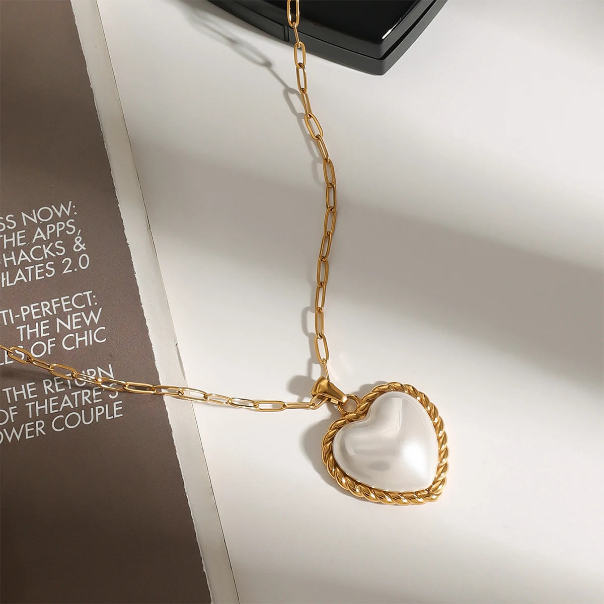 Voile de Lune Necklace