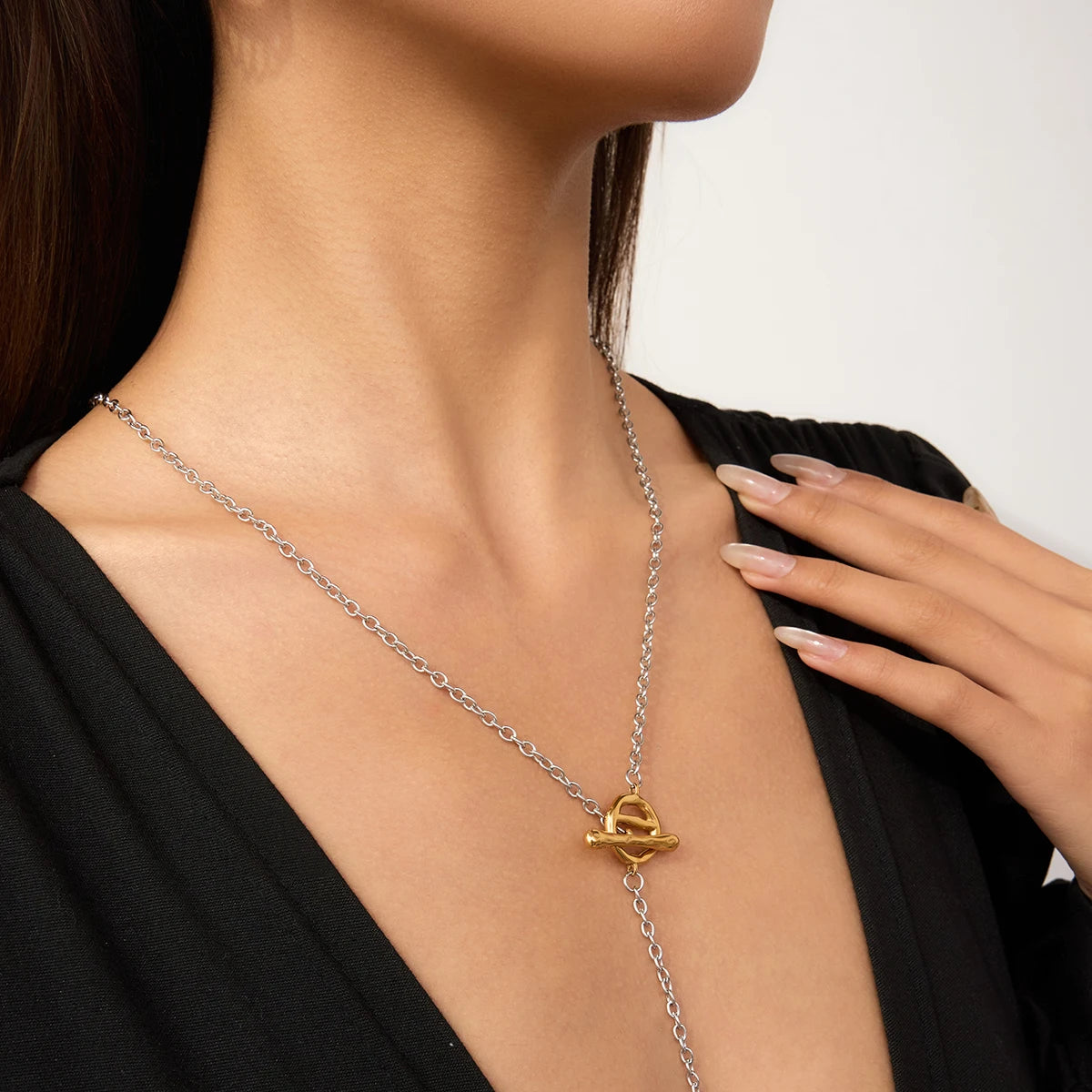 Chérie Élégance Necklace