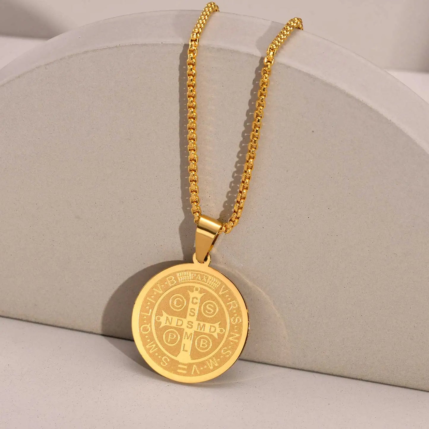 The Oro Nero Necklace